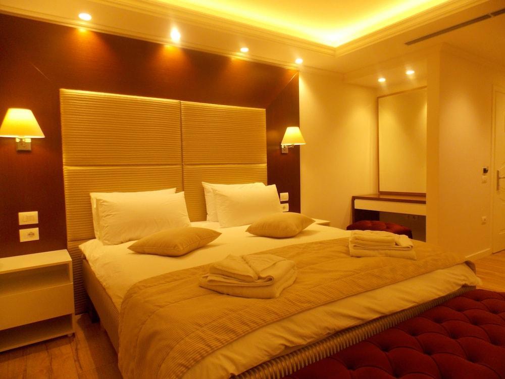 Hotel Queen Selita Kültér fotó