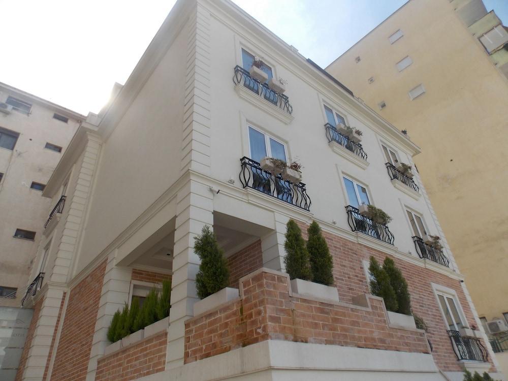 Hotel Queen Selita Kültér fotó