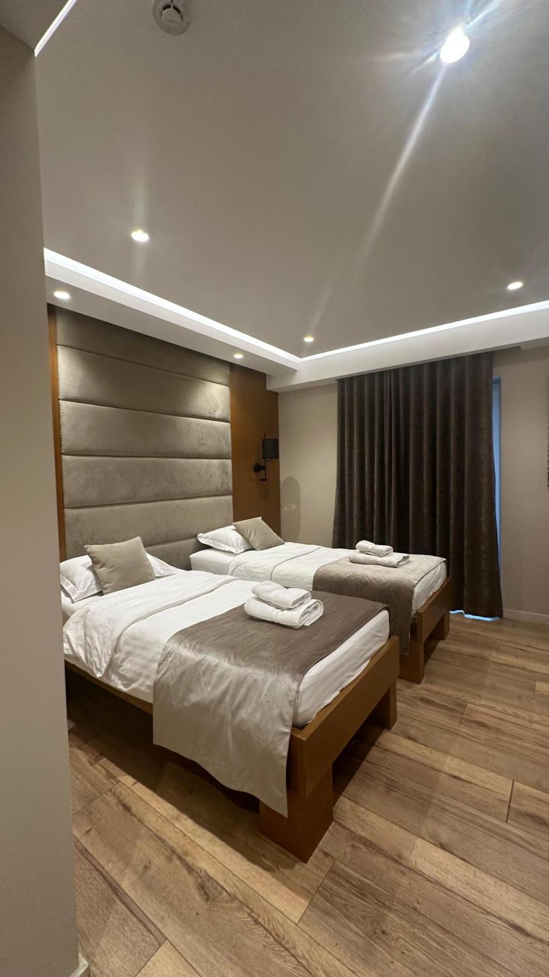 Hotel Queen Selita Kültér fotó