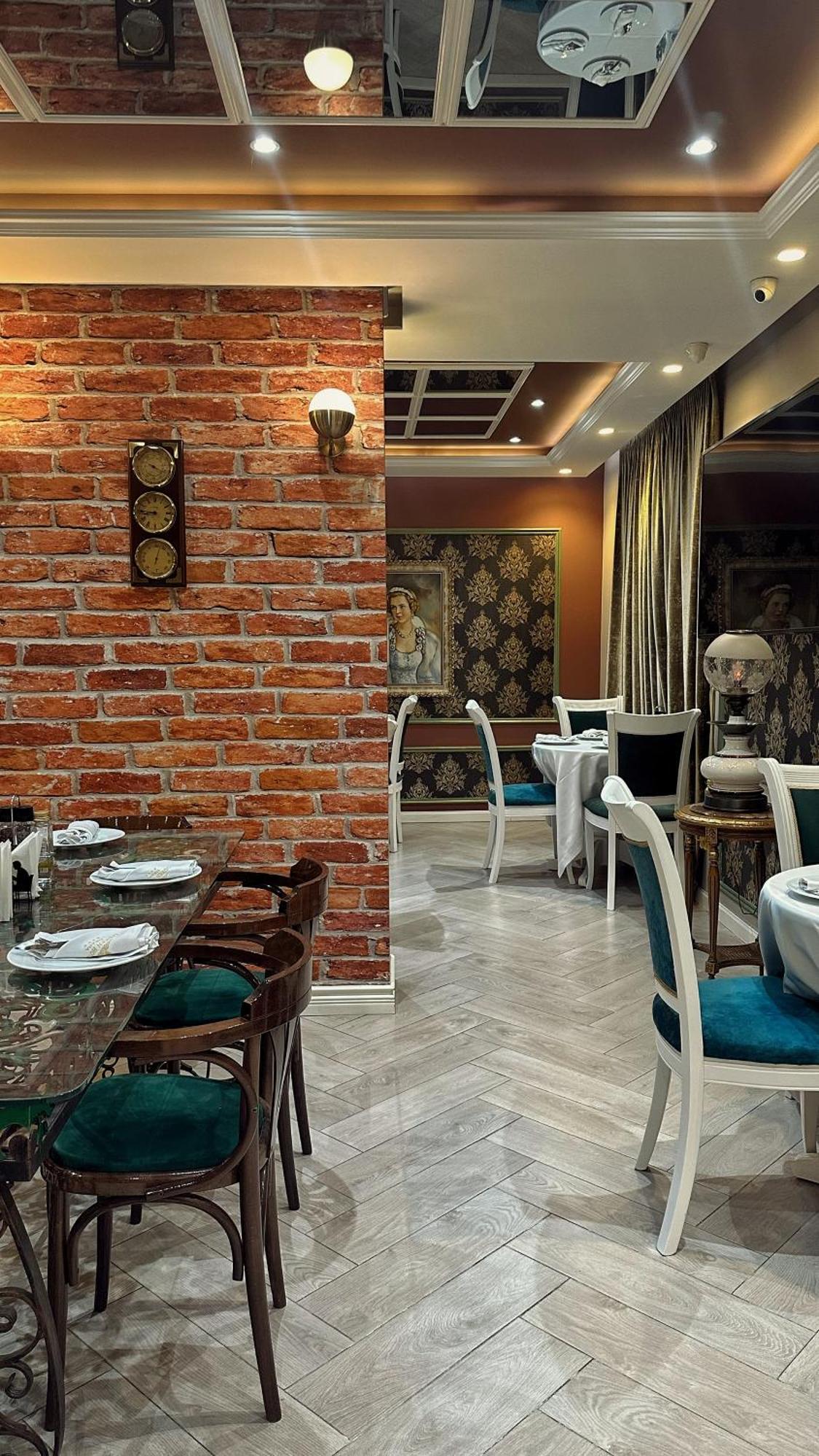 Hotel Queen Selita Kültér fotó
